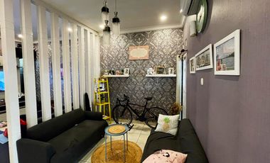 Rumah 2 Lantai Siap Huni Lokasi Strategis, Desain Elegan!