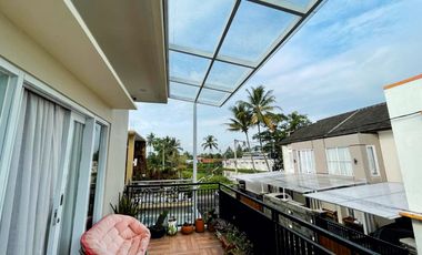 Rumah 2 Lantai Siap Huni Lokasi Strategis, Desain Elegan!