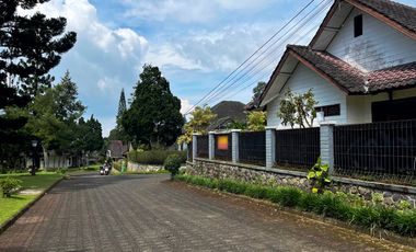 Villa Asri Luas, Nyaman, Sejuk, & Siap Huni