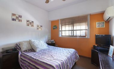 VENTA CASA 5 AMB COGHLAN COCHERA PATIO Y QUINCHO