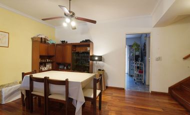 VENTA CASA 5 AMB COGHLAN COCHERA PATIO Y QUINCHO