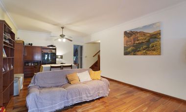 VENTA CASA 5 AMB COGHLAN COCHERA PATIO Y QUINCHO