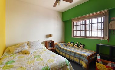 VENTA CASA 5 AMB COGHLAN COCHERA PATIO Y QUINCHO