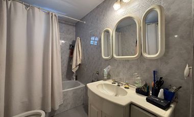 VENTA CASA 5 AMB COGHLAN COCHERA PATIO Y QUINCHO