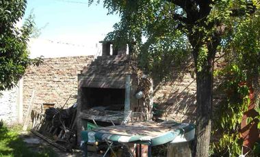 Casa en alquiler en Moron Sur