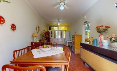 CASA 3 AMBIENTES CON COCHERA Y PARQUE EZPELETA