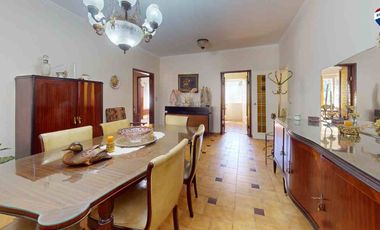 CASA 3 AMBIENTES CON COCHERA Y PARQUE EZPELETA