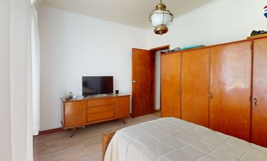 CASA 3 AMBIENTES CON COCHERA Y PARQUE EZPELETA
