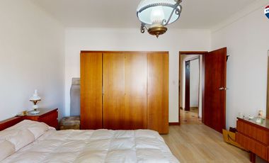 CASA 3 AMBIENTES CON COCHERA Y PARQUE EZPELETA