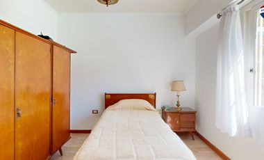 CASA 3 AMBIENTES CON COCHERA Y PARQUE EZPELETA