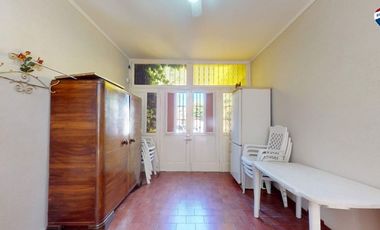 CASA 3 AMBIENTES CON COCHERA Y PARQUE EZPELETA