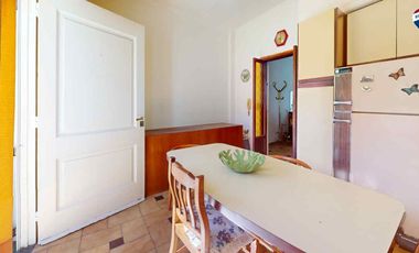 CASA 3 AMBIENTES CON COCHERA Y PARQUE EZPELETA