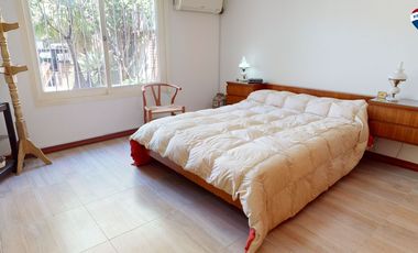CASA 3 AMBIENTES CON COCHERA Y PARQUE EZPELETA