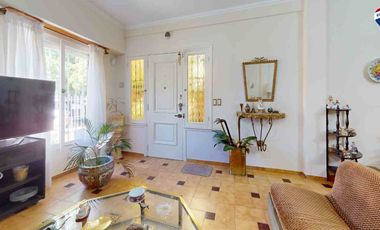 CASA 3 AMBIENTES CON COCHERA Y PARQUE EZPELETA