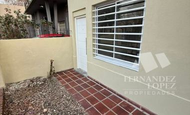 Casa con Departamento en venta en Quilmes Oeste