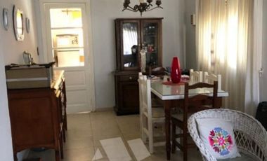 Casa con Departamento en venta en Quilmes Oeste
