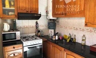 Casa con Departamento en venta en Quilmes Oeste