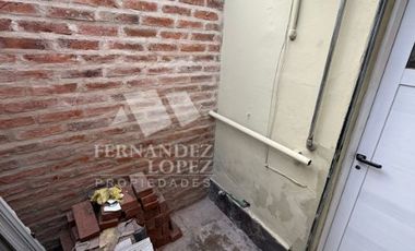 Casa con Departamento en venta en Quilmes Oeste