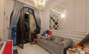 Rumah Townhouse Minimalis Design American Classic di Jagakarsa