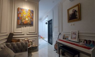 Rumah Townhouse Minimalis Design American Classic di Jagakarsa