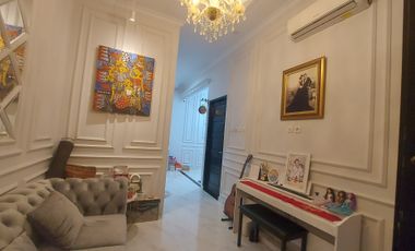 Rumah Townhouse Minimalis Design American Classic di Jagakarsa