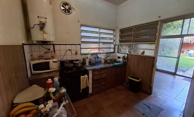 VENTA CASA 4 AMB CON COCHERA Y QUINCHO DON BOSCO