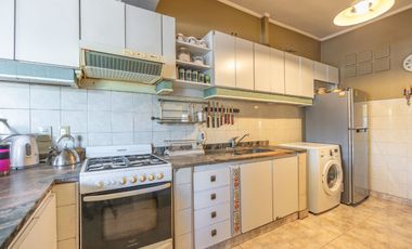 CASA + DPTOS EN VENTA EN TEMPERLEY