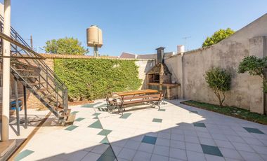 CASA + DPTOS EN VENTA EN TEMPERLEY