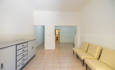 CASA + DPTOS EN VENTA EN TEMPERLEY