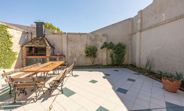 CASA + DPTOS EN VENTA EN TEMPERLEY