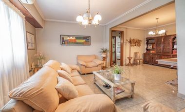 CASA + DPTOS EN VENTA EN TEMPERLEY