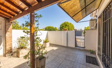CASA + DPTOS EN VENTA EN TEMPERLEY