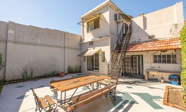 CASA + DPTOS EN VENTA EN TEMPERLEY