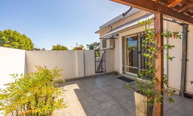 CASA + DPTOS EN VENTA EN TEMPERLEY
