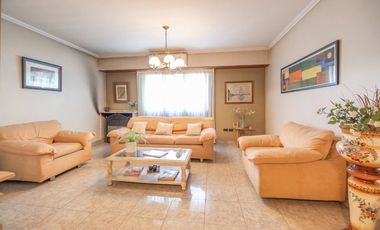 CASA + DPTOS EN VENTA EN TEMPERLEY