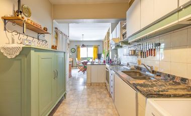 CASA + DPTOS EN VENTA EN TEMPERLEY