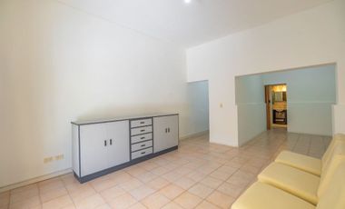 CASA + DPTOS EN VENTA EN TEMPERLEY