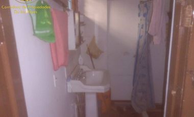 Se Vende Amplia Casa Ubicada En La Comuna De San Ramón , Stgo