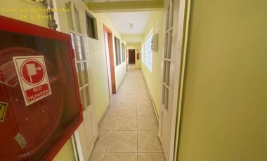 Se Arrienda hermoso hostal, en pleno centro de  Calama