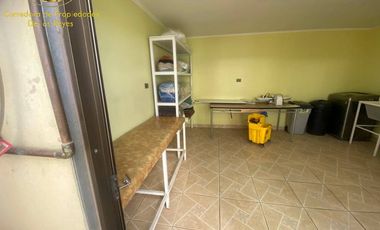 Se Arrienda hermoso hostal, en pleno centro de  Calama