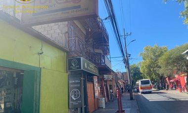 Se vende local comercial en Pleno centro de Calama, Calle Vargas.