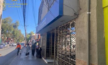 Se vende local comercial en Pleno centro de Calama, Calle Vargas.