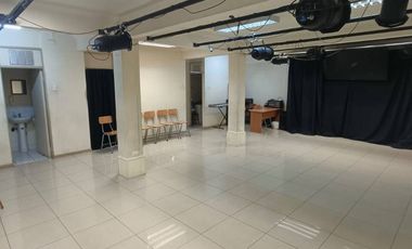 Se ofrece en Arriendo Local Comercial en pleno Centro de Antofagasta.