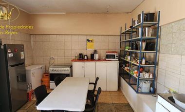 Se arrienda amplia residencial para empresa, en Calle Dinamarca Calama.