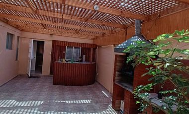 En Venta Casa en Condominio Raulí, sector Jardines del Norte Antofagasta.