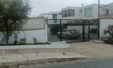 Se ofrece en venta casa en Avelino Contardo Antofagasta