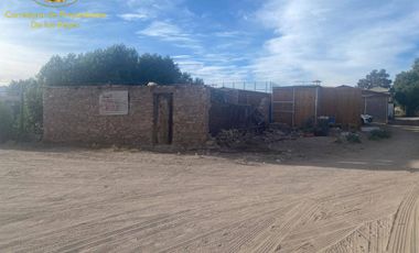 Se arrienda terreno, exclusivamente para complejo deportivo o recreativo.