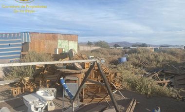 Se arrienda terreno, exclusivamente para complejo deportivo o recreativo.