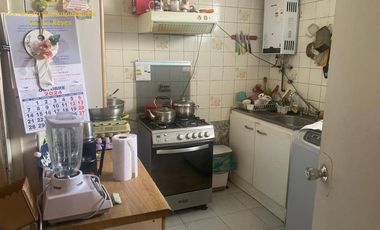 Se vende casa de 2 niveles con negocio de abarrotes, calle talca, Calama.