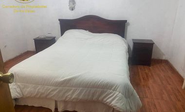 Se vende casa de 2 niveles con negocio de abarrotes, calle talca, Calama.